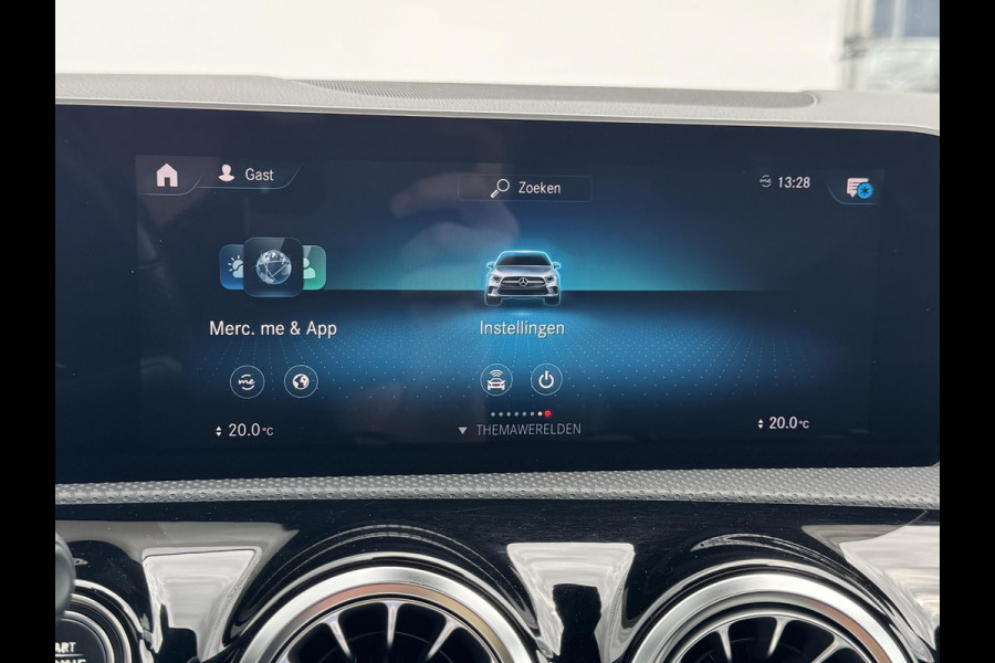 Mercedes-Benz A-Klasse 200 Business Solution AMG Night Upgrade PANODAK | BURMEISTER | MEMORY | SFEER