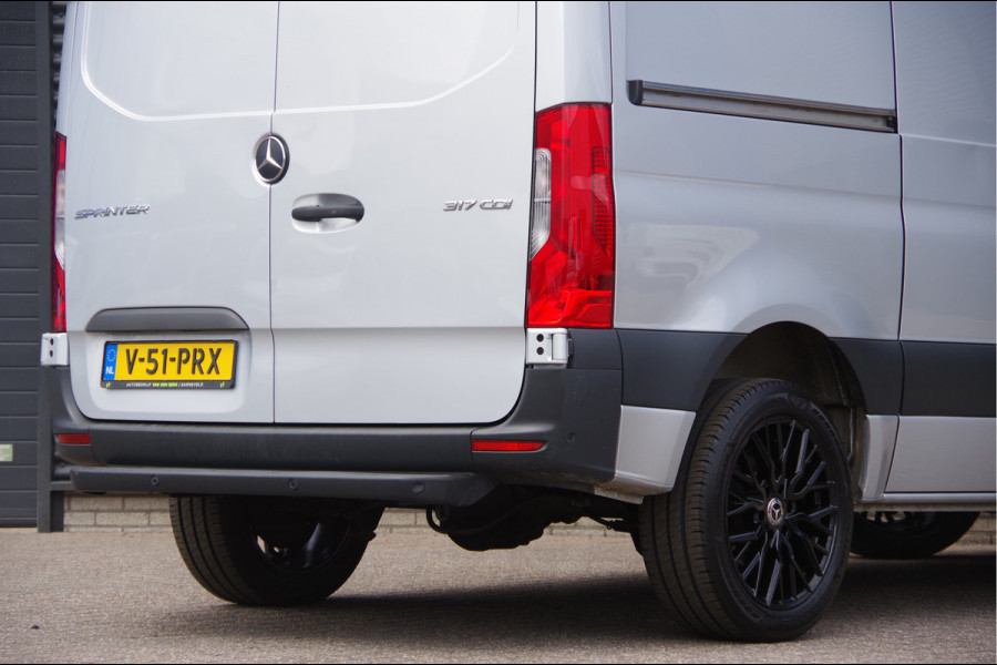 Mercedes-Benz Sprinter 317 1.9 CDI L1H1 RWD AUT. LED, ADAPT. CRUISE, MBUX 10'', GEV. STOEL, CAMERA, NAVI, CLIMA, VOORRUITVERWARMING
