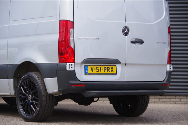 Mercedes-Benz Sprinter 317 1.9 CDI L1H1 RWD AUT. LED, ADAPT. CRUISE, MBUX 10'', GEV. STOEL, CAMERA, NAVI, CLIMA, VOORRUITVERWARMING