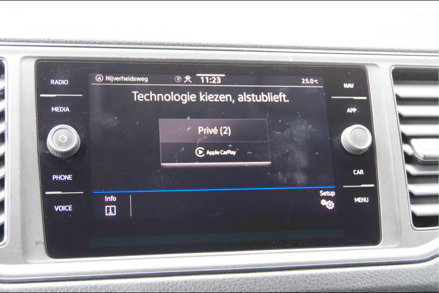Volkswagen Crafter 35 2.0 TDI L3H3(L2H2) Highline 177PK AUT. LED, TREKHAAK, STOELVERWARMING, CAMERA, NAVI, CRUISE, AIRCO, VOORRUIT VERWARMING