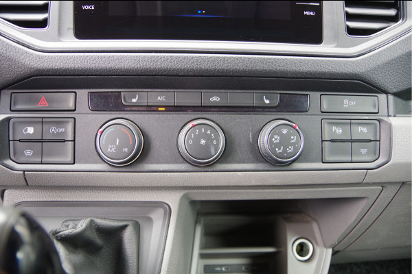Volkswagen Crafter 35 2.0 TDI L3H3(L2H2) Highline 177PK AUT. LED, TREKHAAK, STOELVERWARMING, CAMERA, NAVI, CRUISE, AIRCO, VOORRUIT VERWARMING