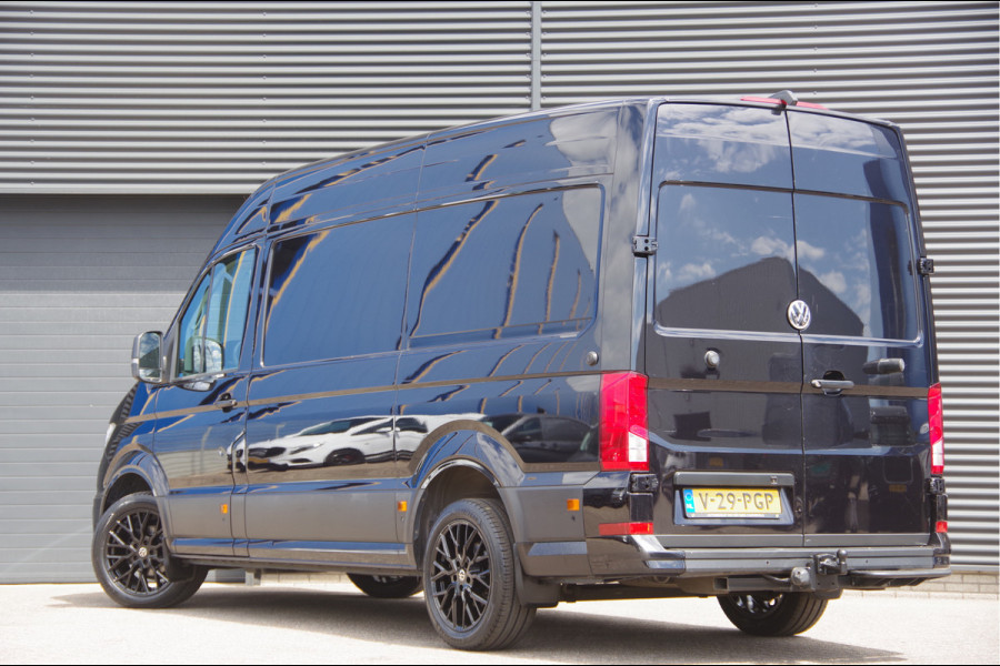 Volkswagen Crafter 35 2.0 TDI L3H3(L2H2) Highline 177PK AUT. LED, TREKHAAK, STOELVERWARMING, CAMERA, NAVI, CRUISE, AIRCO, VOORRUIT VERWARMING