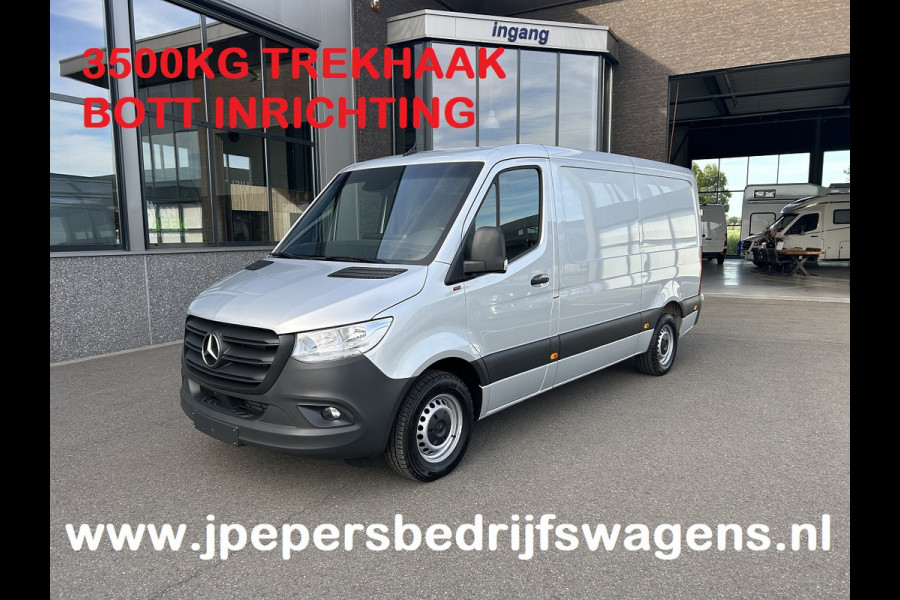 Mercedes-Benz Sprinter 315 CDI L2 H1 RWD 3500KG Trekhaak / BOTT Inrichting / MBUX 10.25 / Navigatie / Cruise control / Airco / 270 Graden achterdeuren