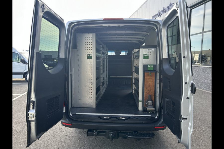 Mercedes-Benz Sprinter 315 CDI L2 H1 RWD 3500KG Trekhaak / BOTT Inrichting / MBUX 10.25 / Navigatie / Cruise control / Airco / 270 Graden achterdeuren