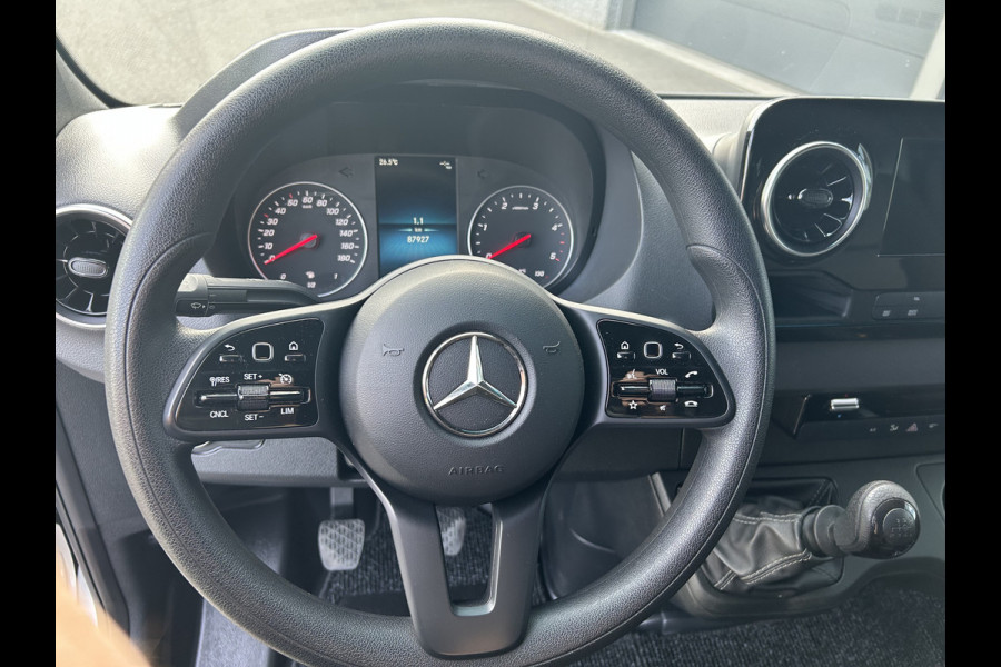 Mercedes-Benz Sprinter 315 CDI L2 H1 RWD 3500KG Trekhaak / BOTT Inrichting / MBUX 10.25 / Navigatie / Cruise control / Airco / 270 Graden achterdeuren