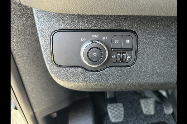 Mercedes-Benz Sprinter 315 CDI L2 H1 RWD 3500KG Trekhaak / BOTT Inrichting / MBUX 10.25 / Navigatie / Cruise control / Airco / 270 Graden achterdeuren