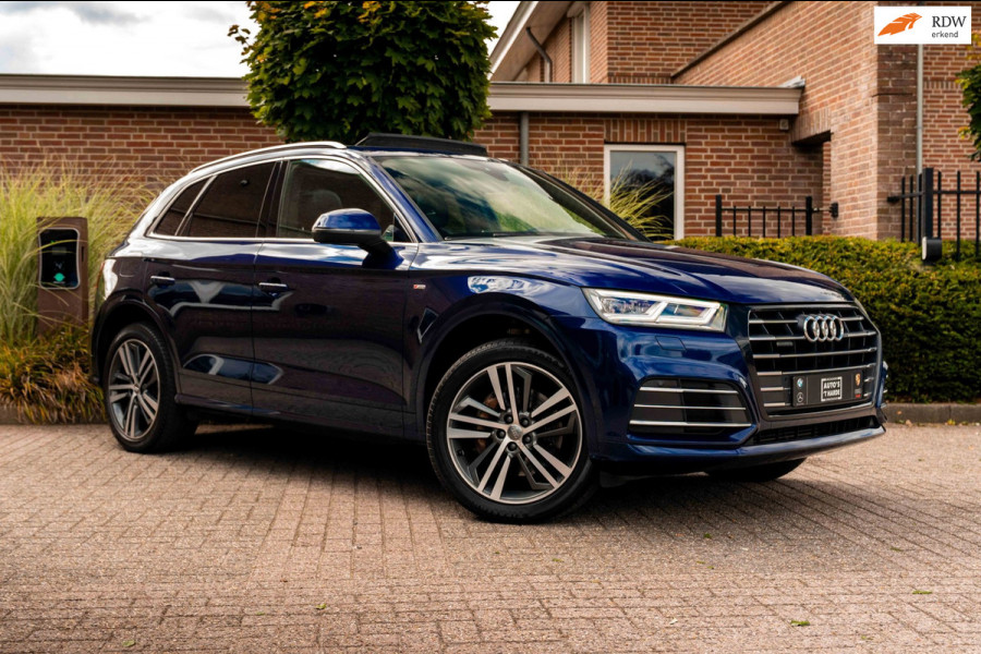 Audi Q5 55 TFSI e Quattro Competition 3x S-Line 367 PK Pano Virtual Keyless Camera 20''