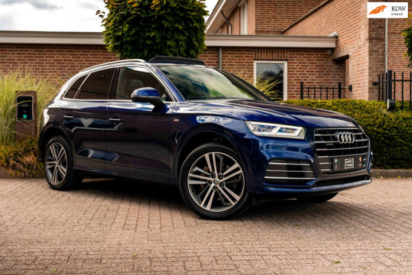 Audi Q5 55 TFSI e Quattro Competition 3x S-Line 367 PK Pano Virtual Keyless Camera 20''