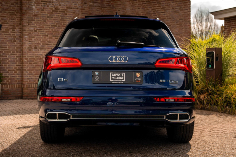 Audi Q5 55 TFSI e Quattro Competition 3x S-Line 367 PK Pano Virtual Keyless Camera 20''