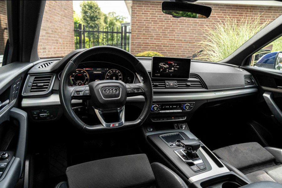 Audi Q5 55 TFSI e Quattro Competition 3x S-Line 367 PK Pano Virtual Keyless Camera 20''