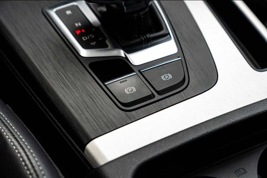 Audi Q5 55 TFSI e Quattro Competition 3x S-Line 367 PK Pano Virtual Keyless Camera 20''