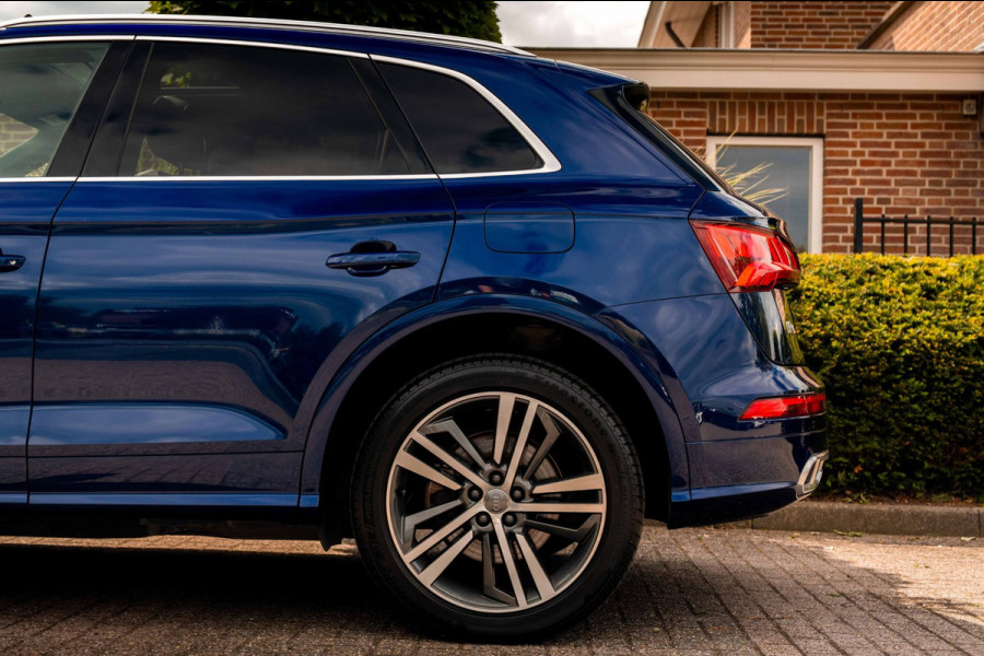 Audi Q5 55 TFSI e Quattro Competition 3x S-Line 367 PK Pano Virtual Keyless Camera 20''
