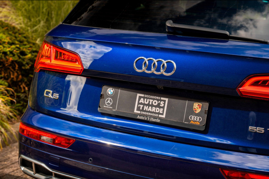 Audi Q5 55 TFSI e Quattro Competition 3x S-Line 367 PK Pano Virtual Keyless Camera 20''