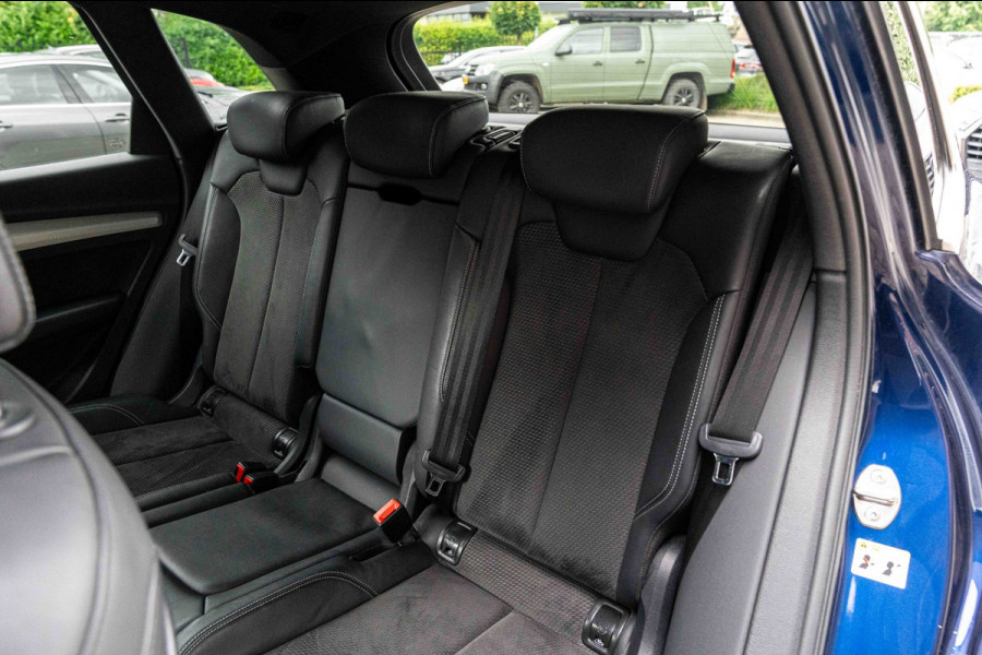 Audi Q5 55 TFSI e Quattro Competition 3x S-Line 367 PK Pano Virtual Keyless Camera 20''