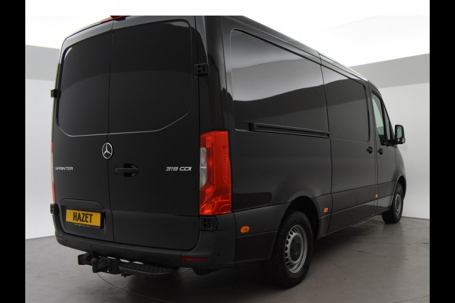 Mercedes-Benz Sprinter 319 3.0 CDI V6 190 PK L2H1 + LUCHTVERING | LED | ELEKTTR. SCHUIFDEUR | 360 CAMERA | 3500 KG TREKHAAK