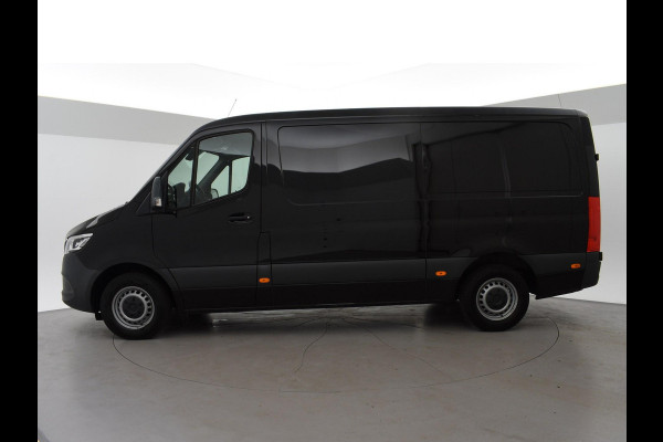 Mercedes-Benz Sprinter 319 3.0 CDI V6 190 PK L2H1 + LUCHTVERING | LED | ELEKTTR. SCHUIFDEUR | 360 CAMERA | 3500 KG TREKHAAK