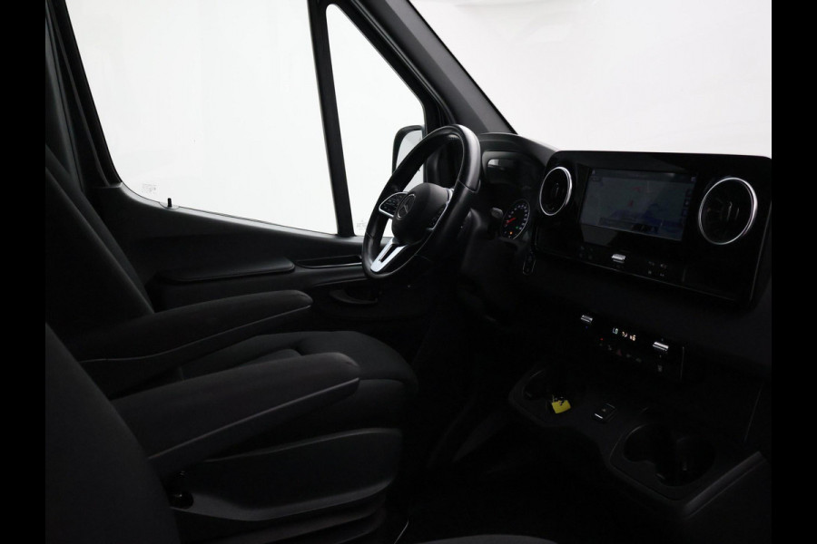 Mercedes-Benz Sprinter 319 3.0 CDI V6 190 PK L2H1 + LUCHTVERING | LED | ELEKTTR. SCHUIFDEUR | 360 CAMERA | 3500 KG TREKHAAK