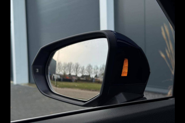 Audi Q3 Sportback 45 TFSI e | S Line | Matrix | 360 | Dodehoek