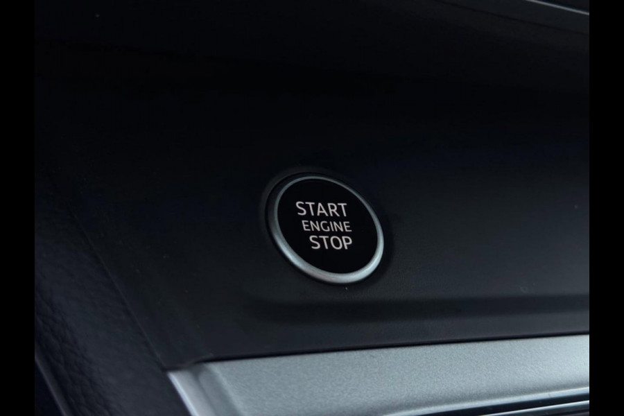 Audi Q3 Sportback 45 TFSI e | S Line | Matrix | 360 | Dodehoek