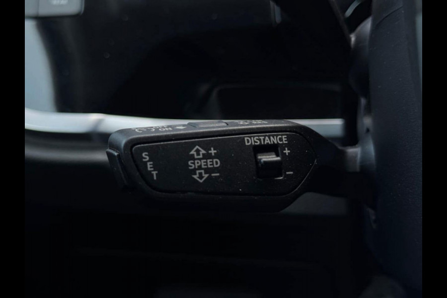 Audi Q3 Sportback 45 TFSI e | S Line | Matrix | 360 | Dodehoek