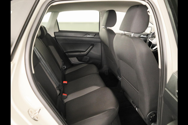 Volkswagen Polo 1.0 TSI Life Edition 95 pk | Verlengde garantie | Navigatie | Parkeersensoren achter | Achteruitrijcamera | Adaptieve cruise control |