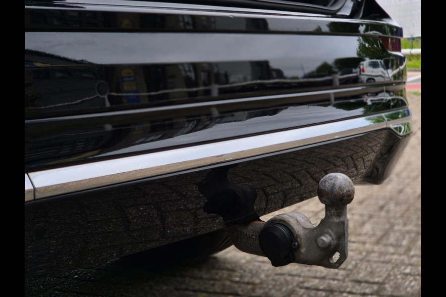 Volvo XC60 2.0 T6 Plug-in AWD Ultimate Bright Headup! Pano! Trekhaak! Memory! Electrische Achterklep!