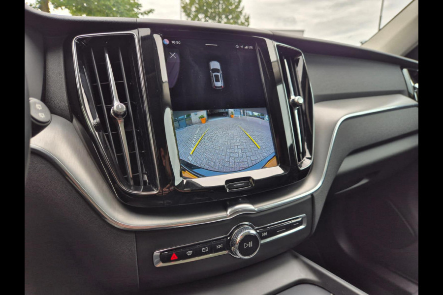 Volvo XC60 2.0 T6 Plug-in AWD Ultimate Bright Headup! Pano! Trekhaak! Memory! Electrische Achterklep!