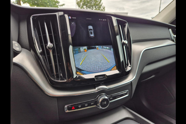 Volvo XC60 2.0 T6 Plug-in AWD Ultimate Bright Headup! Pano! Trekhaak! Memory! Electrische Achterklep!