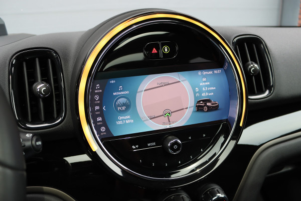 MINI Countryman 1.5 Cooper S E ALL4 Chili | Panoramadak | Memory | Camera | Leder | HUD | Harman/Kardon | Apple Carplay | Stoelverwarming |