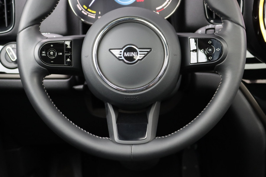 MINI Countryman 1.5 Cooper S E ALL4 Chili | Panoramadak | Memory | Camera | Leder | HUD | Harman/Kardon | Apple Carplay | Stoelverwarming |
