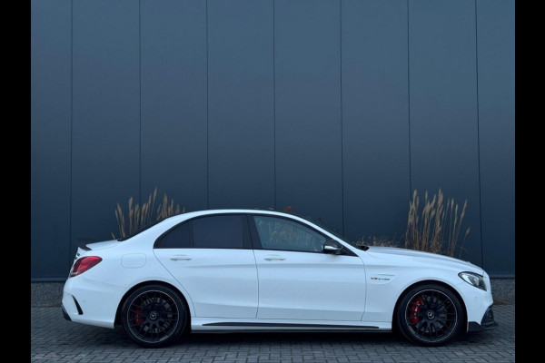 Mercedes-Benz C-Klasse 63 AMG | Downpipe | Carbon Bodykit