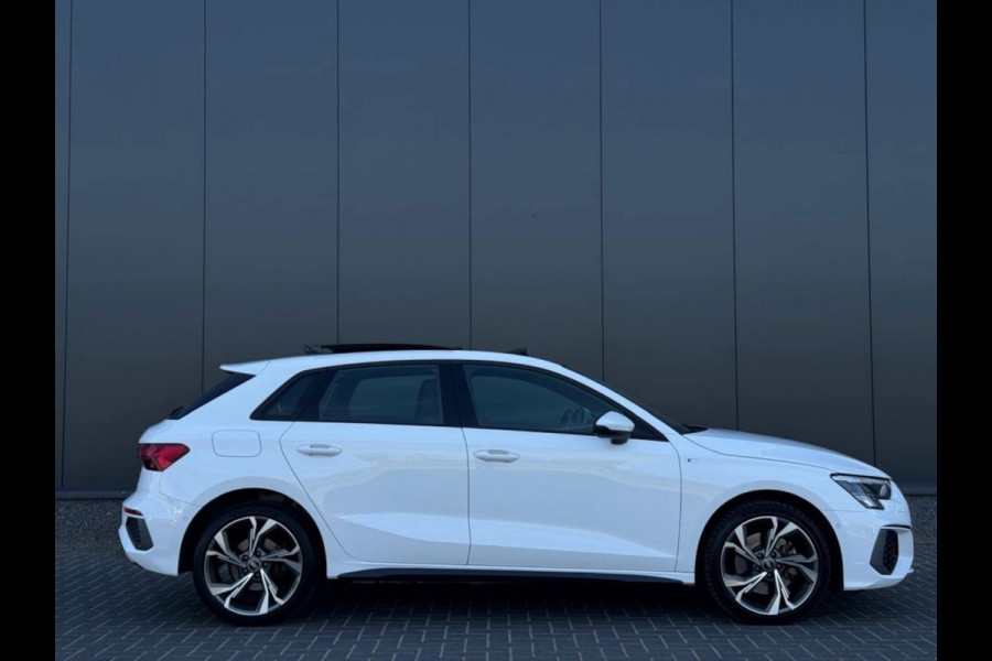 Audi A3 Sportback 40 TFSI e | 3x S-Line | Pano | Camera | Matrix