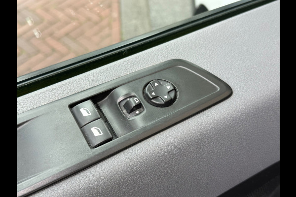 Opel Vivaro 1.5 CDTI L2H1 Edition Leer Airco