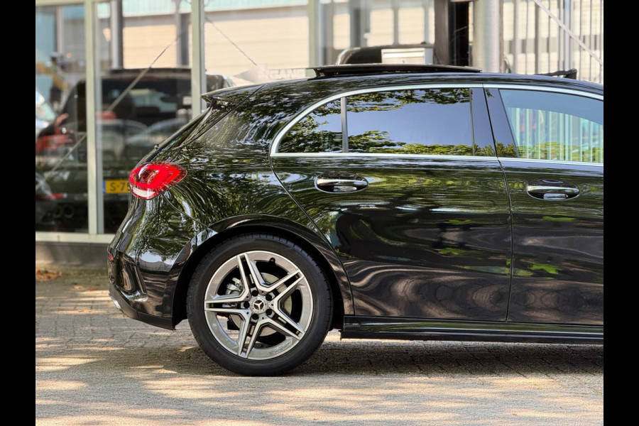 Mercedes-Benz A-Klasse 200 Business Solution AMG Automaat Pano Burmester