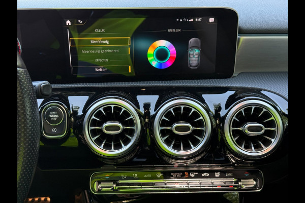 Mercedes-Benz A-Klasse 200 Business Solution AMG Automaat Pano Burmester