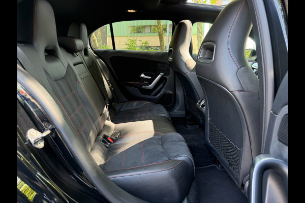 Mercedes-Benz A-Klasse 200 Business Solution AMG Automaat Pano Burmester