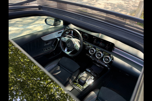 Mercedes-Benz A-Klasse 200 Business Solution AMG Automaat Pano Burmester