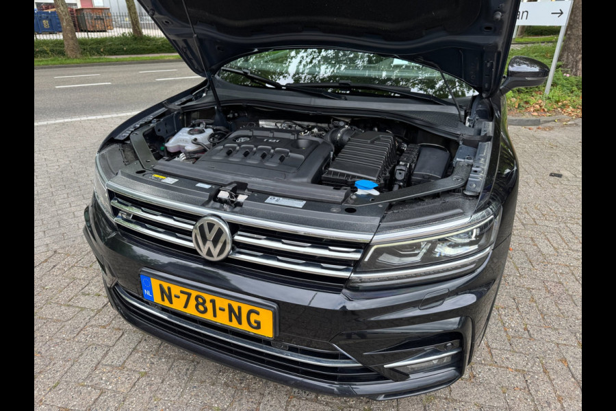 Volkswagen Tiguan 2.0 TDI 4Motion Highline Business R Line 310PK Automaat Pano Leer