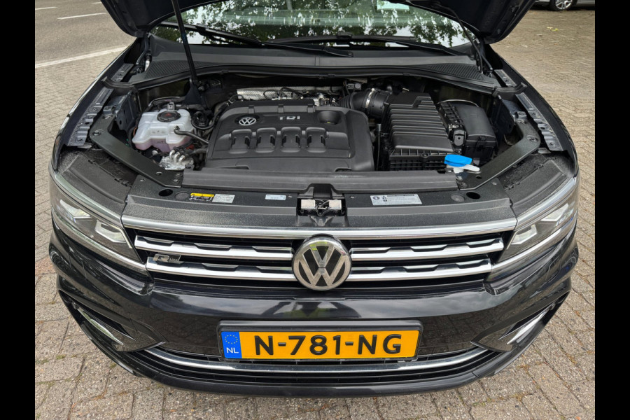 Volkswagen Tiguan 2.0 TDI 4Motion Highline Business R Line 310PK Automaat Pano Leer