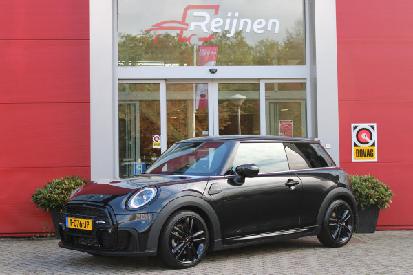 MINI 3-deurs COOPER 1.5 136PK JOHN COOPER WORKS RESOLUTE ED. | AUTOMAAT | NAVIGATIE 8,8'' | DRAADLOOS APPLE CARPLAY | SFEERVERLICHTING | 17'' JCW VIJF DUBBELSPAAKS VELGEN IN GLOSS BLACK | JCW VOOR EN ACHTERBUMPER | JCW SPORTSTOELEN MET LEER/ALCATARA | JCW DORPEL INSTAPLIJSTEN | JCW STUURWIEL | FULL LED KOPLAMPEN | UNION JACK LED ACHTERVERLICHTING | ELEKTRISCH INKLAPBARE BUITENSPIEGELS | DIGITALE COCKPIT |