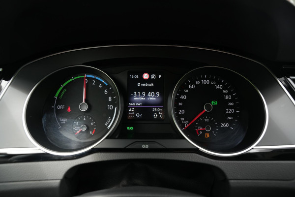 Volkswagen Passat 1.4 TSI PHEV GTE Pano
