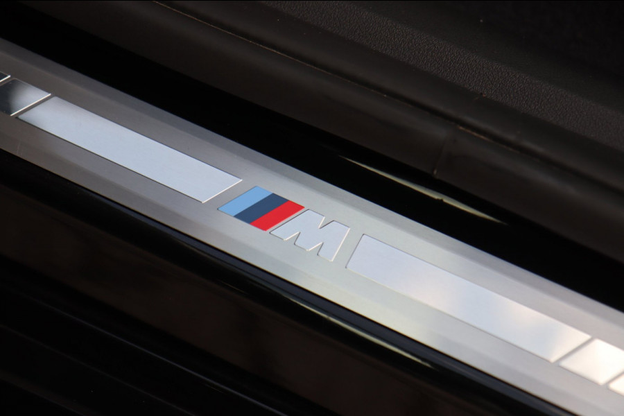 BMW X1 XDrive30e M Sport / PANO / HUD / MEMORY / H&K / 360 / KEYLESS / 20'
