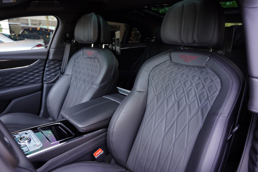 Bentley Flying Spur 2.9 V6 Hybrid Mulliner / Carbon / Multimedia