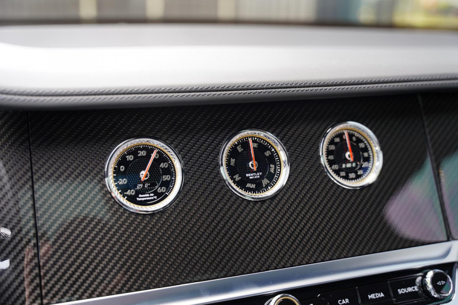 Bentley Flying Spur 2.9 V6 Hybrid Mulliner / Carbon / Multimedia
