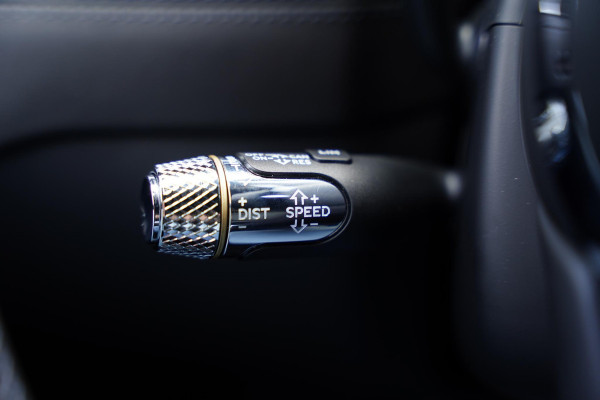 Bentley Flying Spur 2.9 V6 Hybrid Mulliner / Carbon / Multimedia