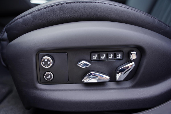 Bentley Flying Spur 2.9 V6 Hybrid Mulliner / Carbon / Multimedia