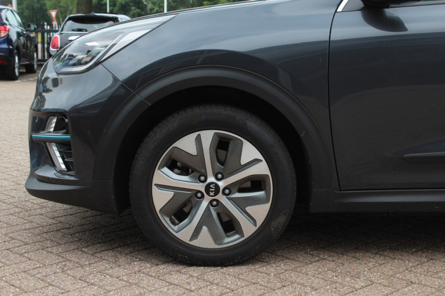 Kia e-Niro ExecutiveLine 64 kWh / SoH 96,0 % / Camera / Leder / Keyless / Stoelventilatie / Navigatie / Dodehoek / DAB / Cruise Control