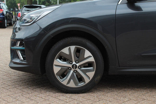 Kia e-Niro ExecutiveLine 64 kWh / SoH 96,0 % / Camera / Leder / Keyless / Stoelventilatie / Navigatie / Dodehoek / DAB / Cruise Control