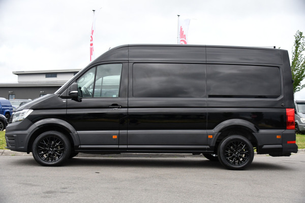 Volkswagen Crafter 35 2.0 TDI L3H3 Highline Black Edition Camera, Cruise, Carplay, LED, Clima, Automaat, Trekhaak, Sensoren, Uniek!
