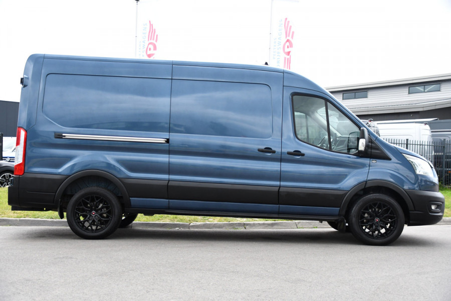 Ford Transit 350 2.0 TDCI L3H2 Raptor Edition Camera, Cruise, Carplay, 130pk, Automaat, Trekhaak, Multimedia,